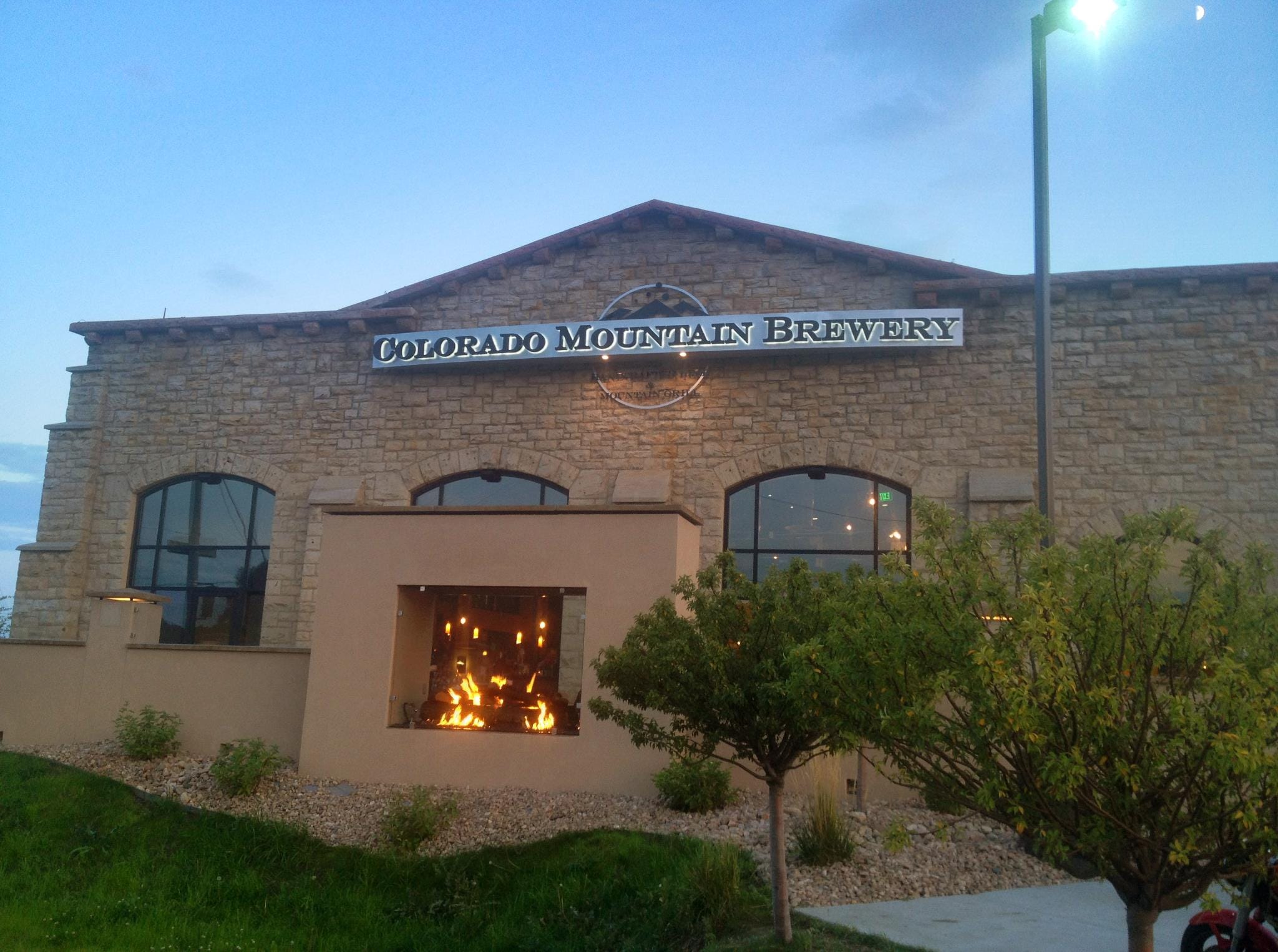 Colorado Businesses React to Surgeon General’s Alcohol Cancer Risk Advisory