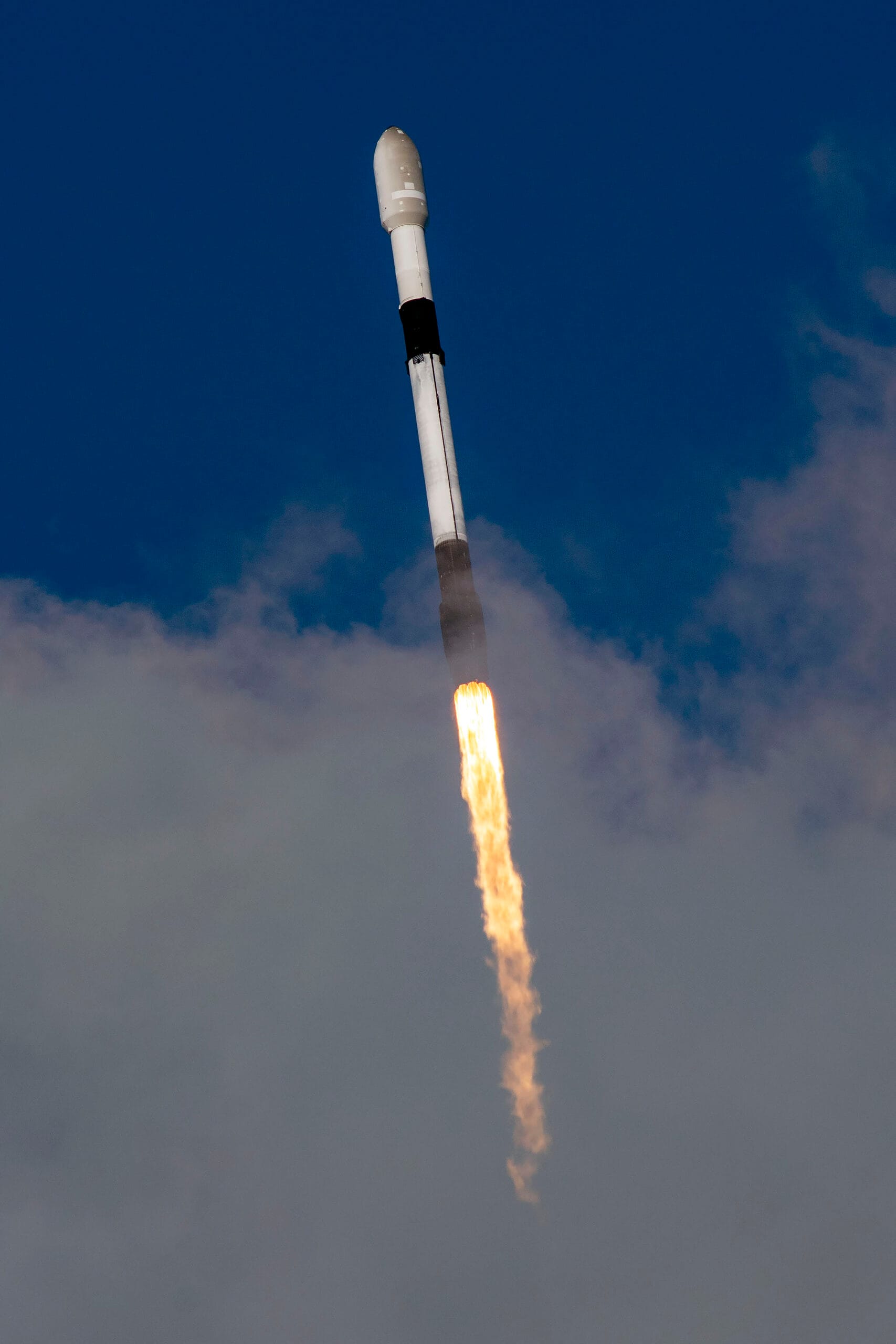 SpaceX Successfully Launches Falcon 9 Rocket, Deploys Thuraya 4 Satellite into Orbit