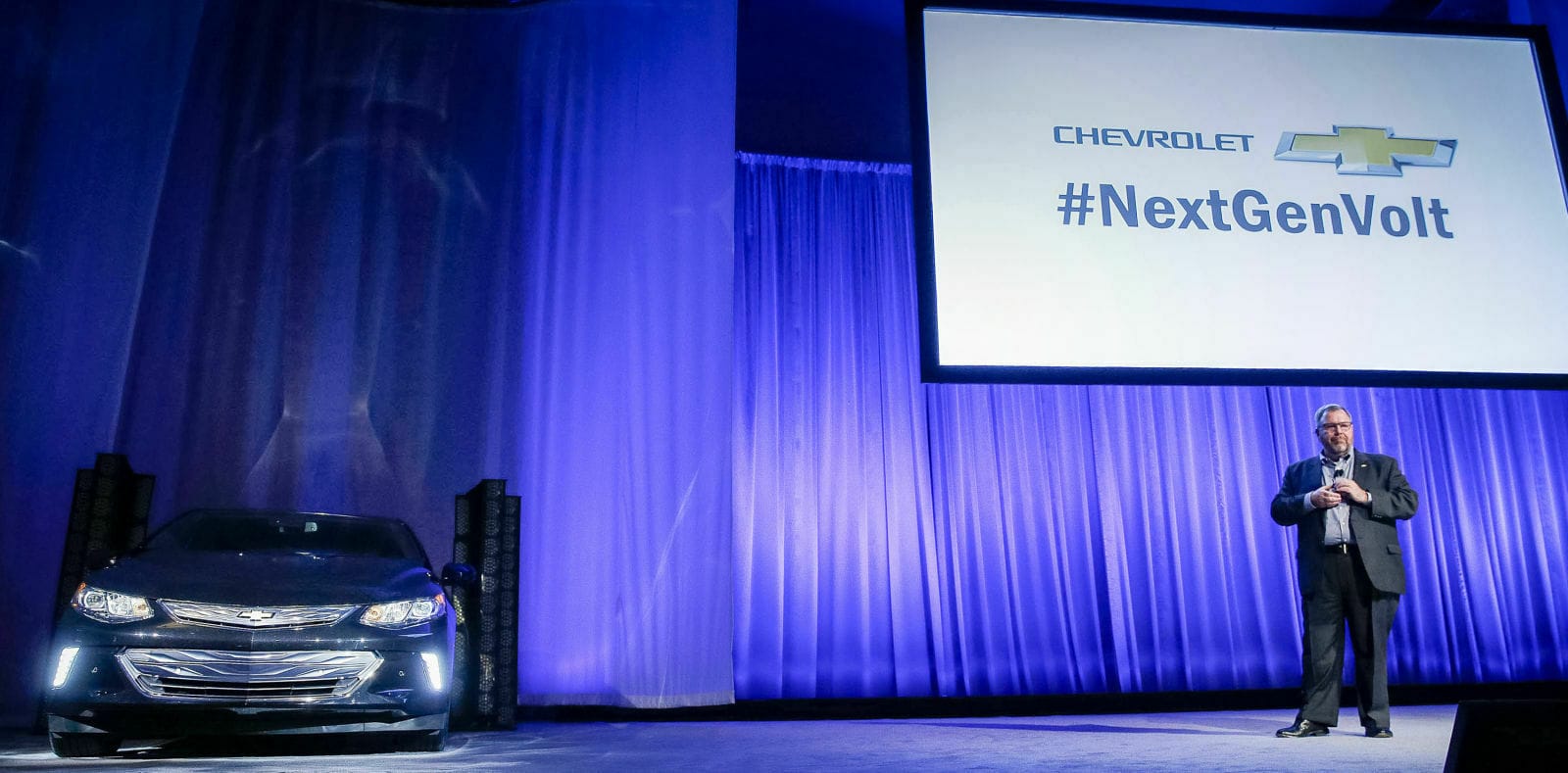 General Motors Exceeds Wall Street Expectations, Predicts Continued Success in 2025