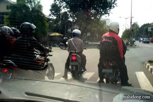 New Fossil Discoveries Reveal Potential Human Ancestral Lineage in China