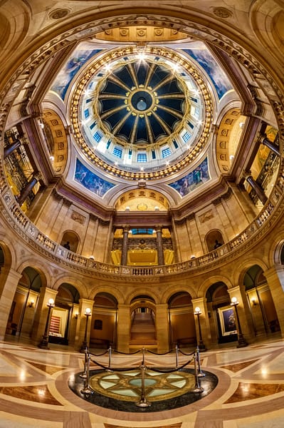 Minnesota House DFLers Stage Boycott to Disrupt Legislative Session