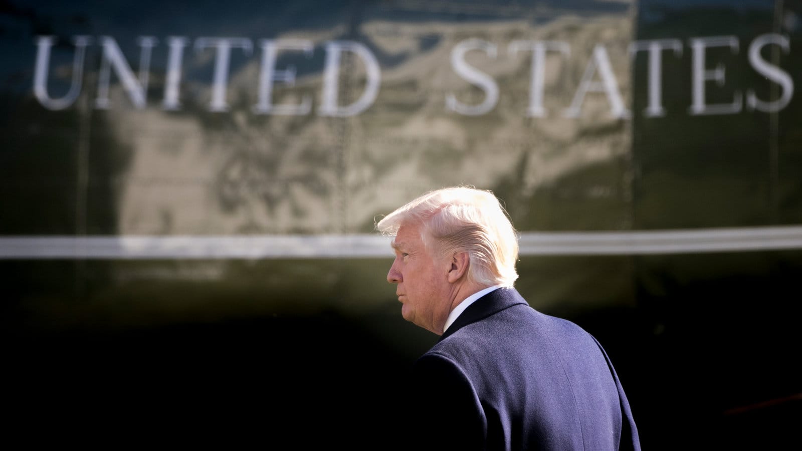Trump Takes on Role of Mediator in Political Disputes