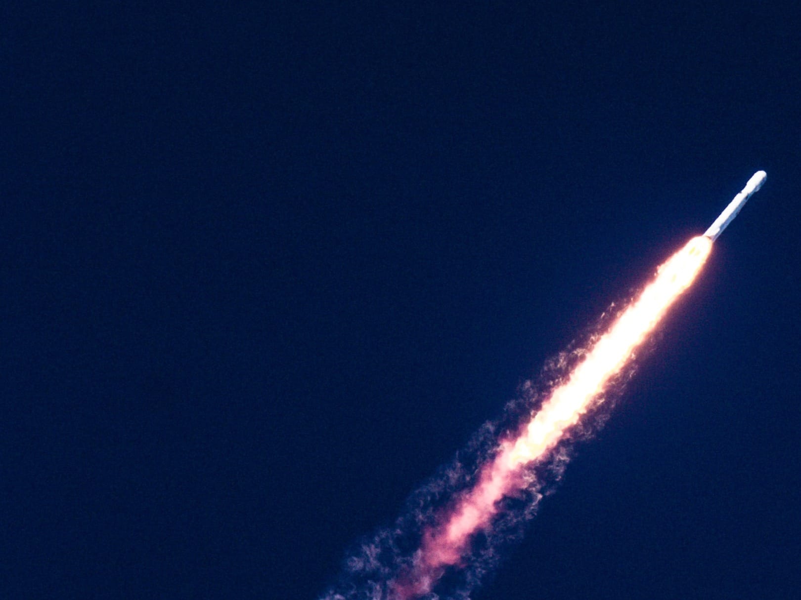 NASA to Continue Artemis Astronaut Transport Despite Van Manufacturer’s Bankruptcy