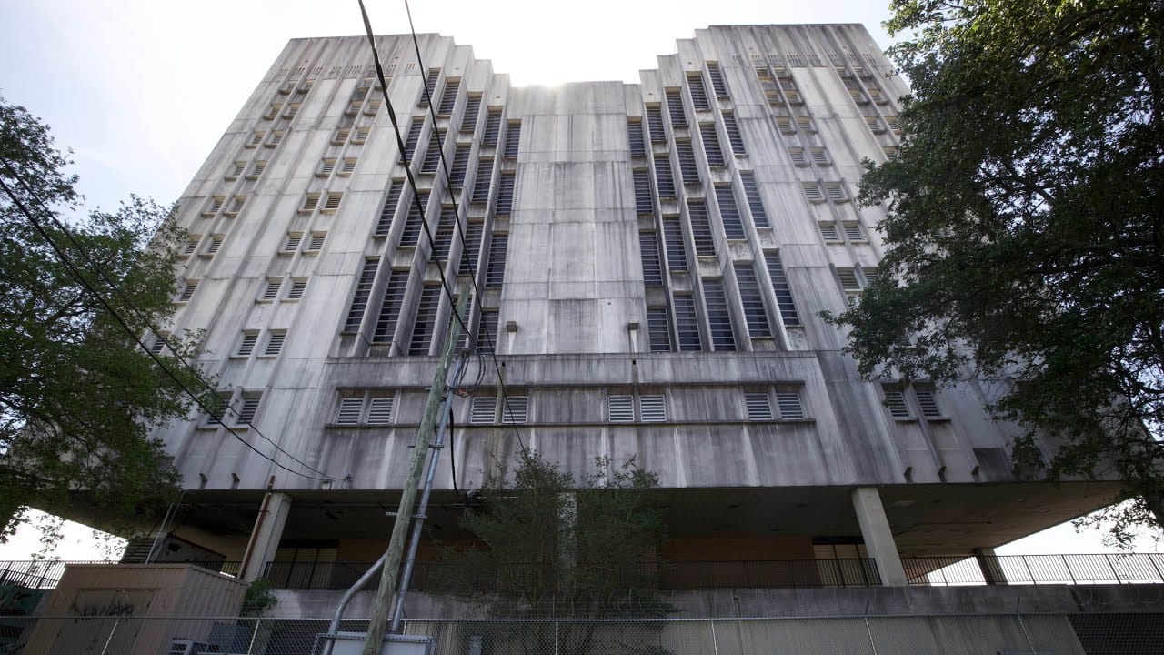 New Orleans Jail Escape: Ten Men At Large, Four Charged with Murder